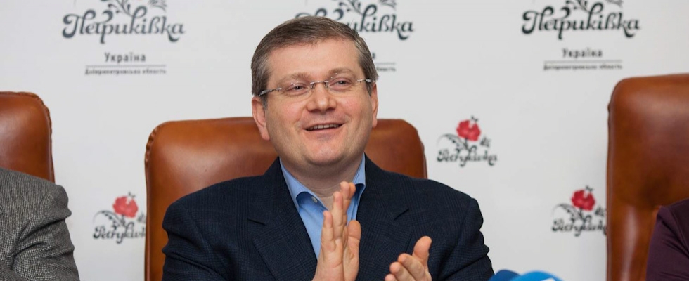 Олександр Вілкул представив новий бренд просування знаменитої Петриківського розпису