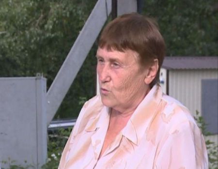 Глава местного совета ветеранов Л. Бурда